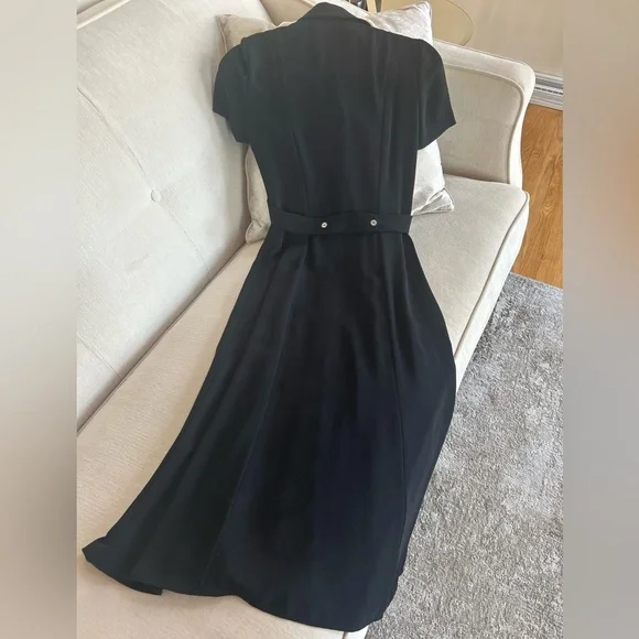 Elegant Black Button-Down Midi Dress - Picture 2 of 10